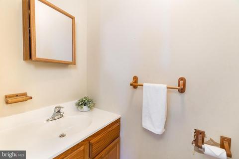 237 Douglas St, Elkton, MD 21921 photo 5