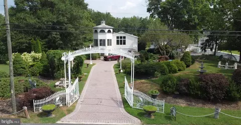 203 603 Walnut Third St, North East, MD 21901
