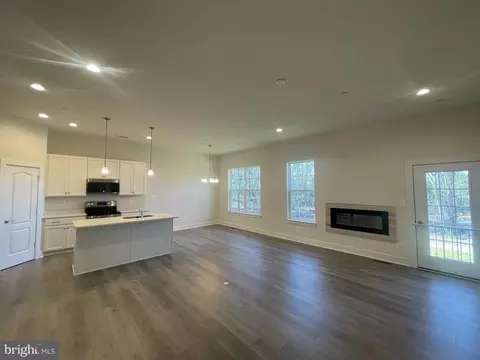 23 Red Cloud Loop, Elkton, MD 21921 photo 14