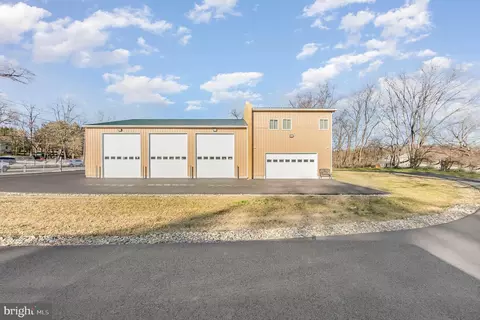 192 Conowingo Rd, Conowingo, MD 21918