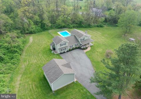 135 Tonys Rd, Elkton, MD 21921
