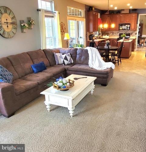 48 Manor Cir, Elkton, MD 21921 photo 9