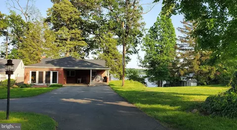 4 Park Ln, Elkton, MD 21921
