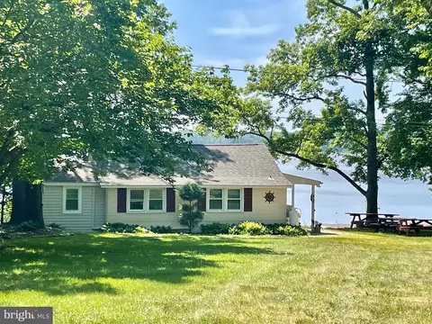 415 W Lewis Shore Rd, Elkton, MD 21921