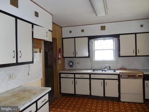 308 Curtis Ave, Elkton, MD 21921 photo 3