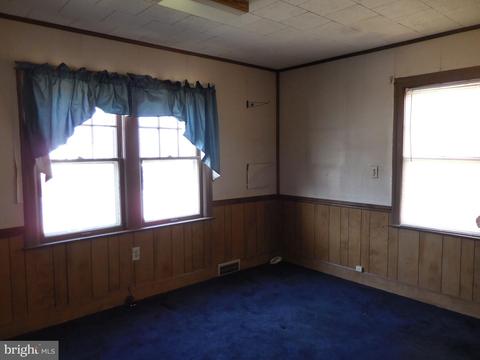 308 Curtis Ave, Elkton, MD 21921 photo 2