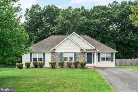 69 Van Weaver Dr, North East, MD 21901