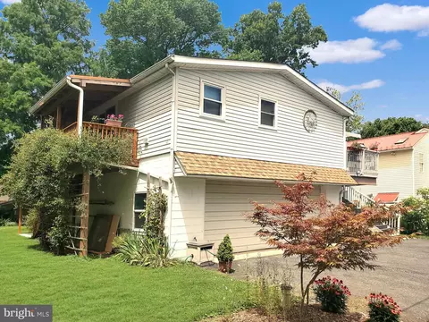 145 1st St, North East, MD 21901