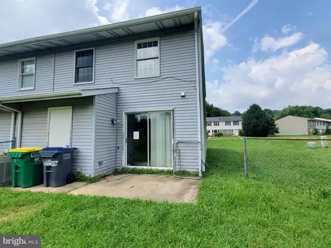 16 Transom Ct, Elkton, MD 21921 photo 2