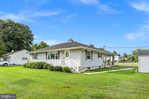 31 Falls Rd, North East, MD 21901