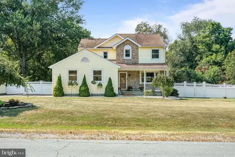 106 Academy Dr, Elkton, MD 21921