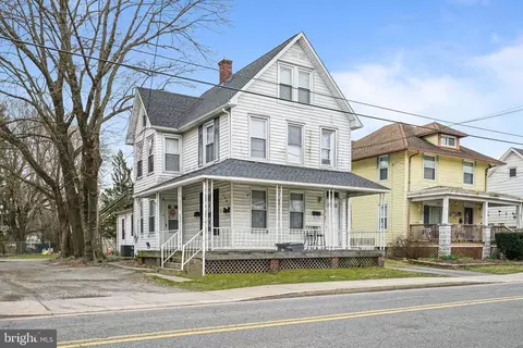 256 W Main St, Elkton, MD 21921