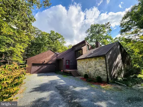 24 Oak Forest Ln, North East, MD 21901