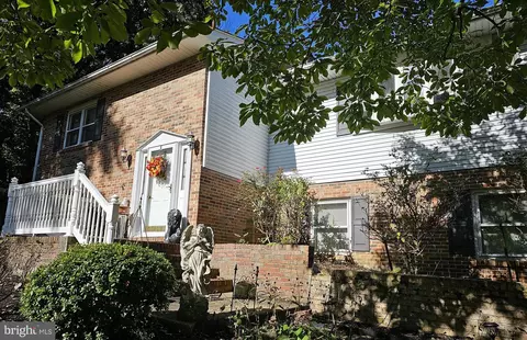 164 Arbutus St, Elkton, MD 21921