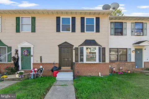 165 E Village Rd E, Elkton, MD 21921