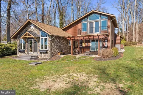 16 High Point Rd, Perryville, MD 21903