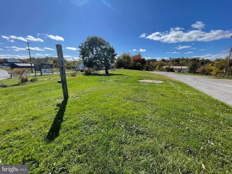 160 S Queen St, Rising Sun, MD 21911