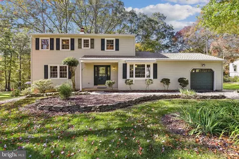141 Kirkcaldy Dr, Elkton, MD 21921