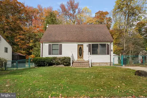 118 Village Rd, Elkton, MD 21921