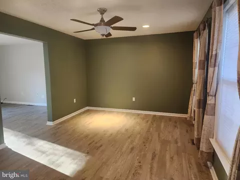 16 Jesse Boyd Cir, Elkton, MD 21921 photo 5