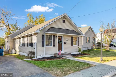 711 S Main St, North East, MD 21901