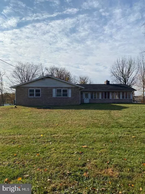 32 Oak St, Colora, MD 21917