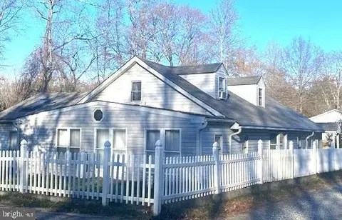 35 Butterfield Ln, North East, MD 21901