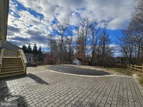 102 Milhollan Dr, Elkton, MD 21921