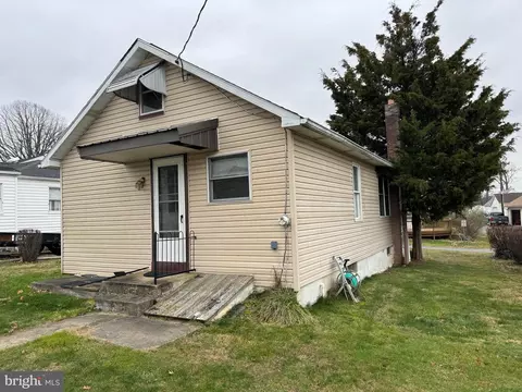9 New York Ave, Earleville, MD 21919