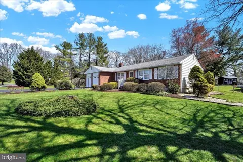 30 Avalon Ave, Elkton, MD 21921