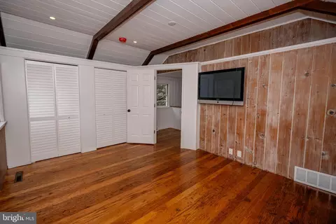 Bedroom - 2805 Oldfield Point Rd, Elkton, MD 21921 photo 1 of 1