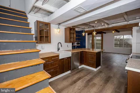 Kitchen - 2805 Oldfield Point Rd, Elkton, MD 21921 photo 4 of 4