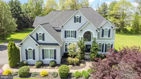 25 Fawn Valley Dr, Elkton, MD 21921