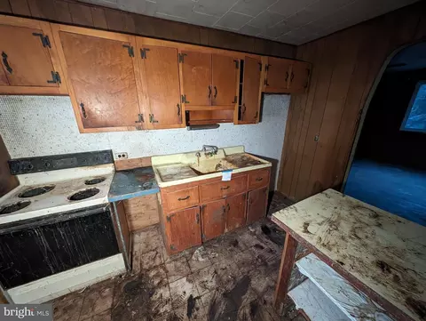 Kitchen - 25 4th Ave, Earleville, MD 21919 photo 2 of 2