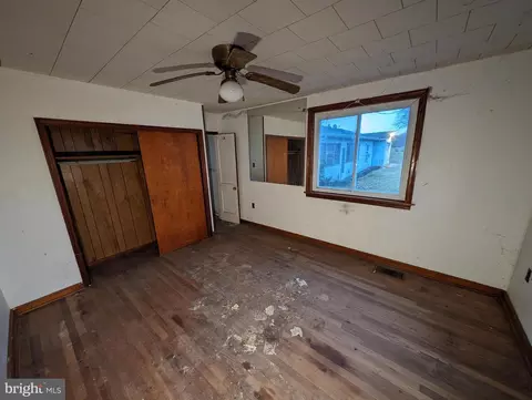 Bedroom - 25 4th Ave, Earleville, MD 21919 photo 1 of 1