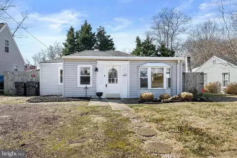 13 Clearview Ave, North East, MD 21901