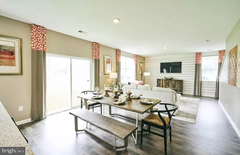 Dining - 21 Country Living Rd, Elkton, MD 21921 photo 2 of 4