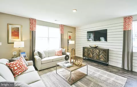 Living - 21 Country Living Rd, Elkton, MD 21921 photo 1 of 4