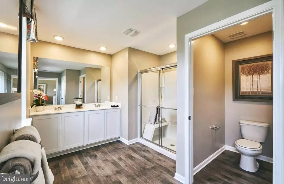 Bath - 21 Country Living Rd, Elkton, MD 21921 photo 1 of 3