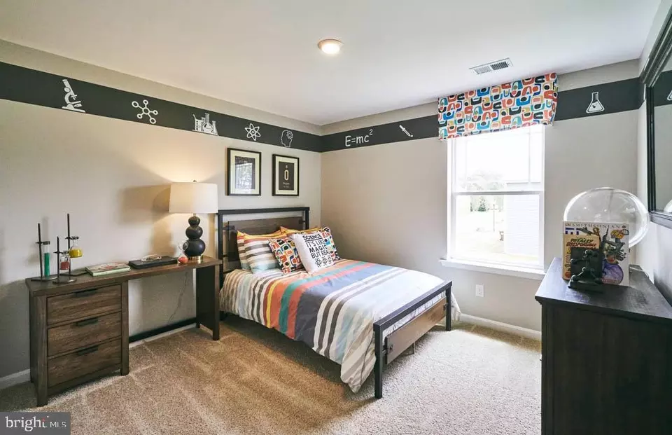Bedroom - 21 Country Living Rd, Elkton, MD 21921 photo 8 of 11