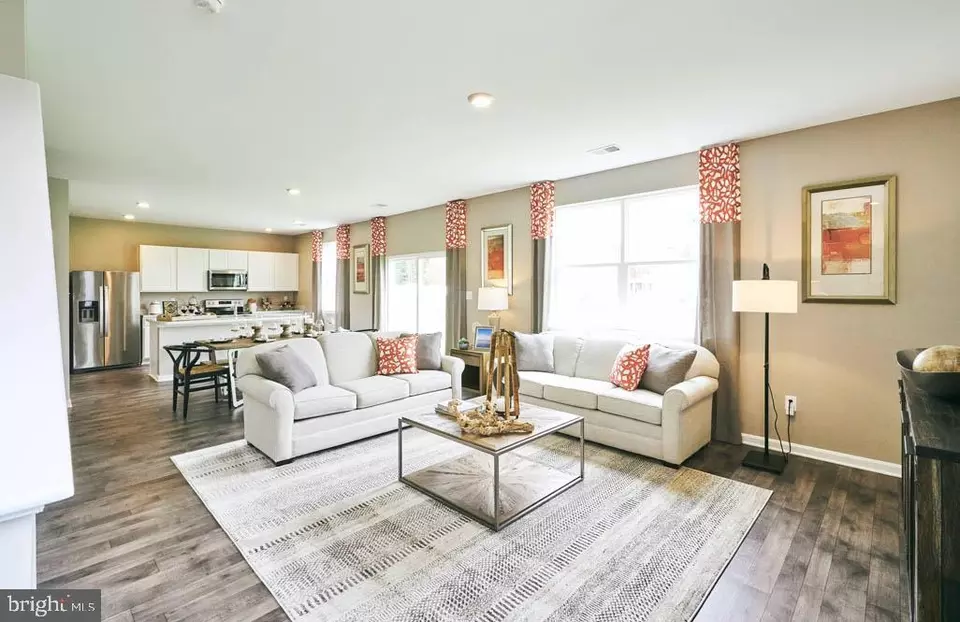 Living - 21 Country Living Rd, Elkton, MD 21921 photo 2 of 4