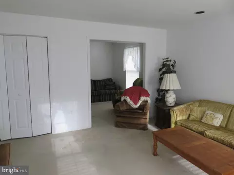 Living - 16 Stirrup Dr, Elkton, MD 21921 photo 6 of 6