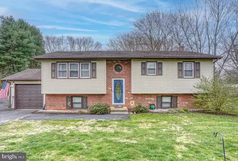 29 Augusta Dr, Elkton, MD 21921