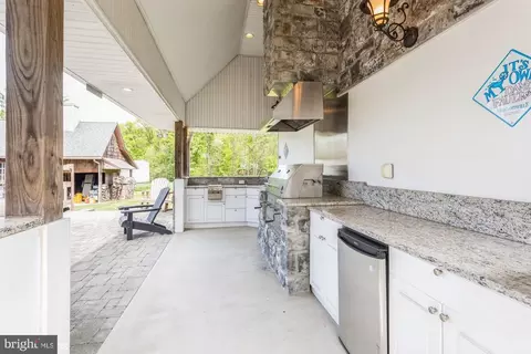Kitchen - 304 Christopher Rd, Warwick, MD 21912 photo 14 of 15