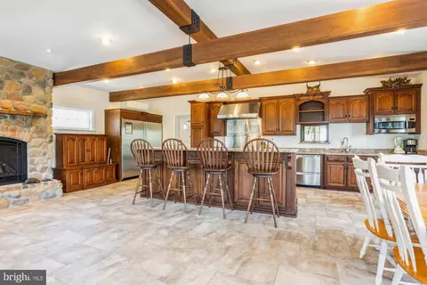 Kitchen - 304 Christopher Rd, Warwick, MD 21912 photo 8 of 15