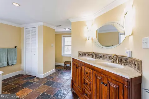 Bath - 304 Christopher Rd, Warwick, MD 21912 photo 5 of 7