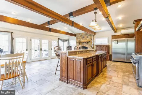 Kitchen - 304 Christopher Rd, Warwick, MD 21912 photo 7 of 15
