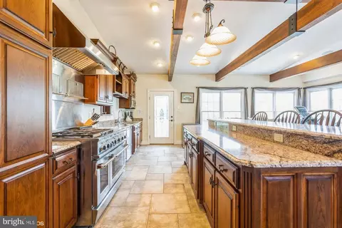 Kitchen - 304 Christopher Rd, Warwick, MD 21912 photo 12 of 15