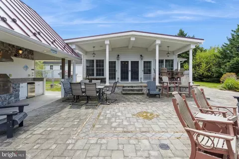Exterior - 304 Christopher Rd, Warwick, MD 21912 photo 3 of 28