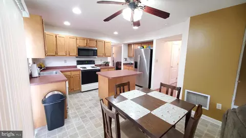 Kitchen - 368 Willow Dr, Elkton, MD 21921 photo 3 of 3